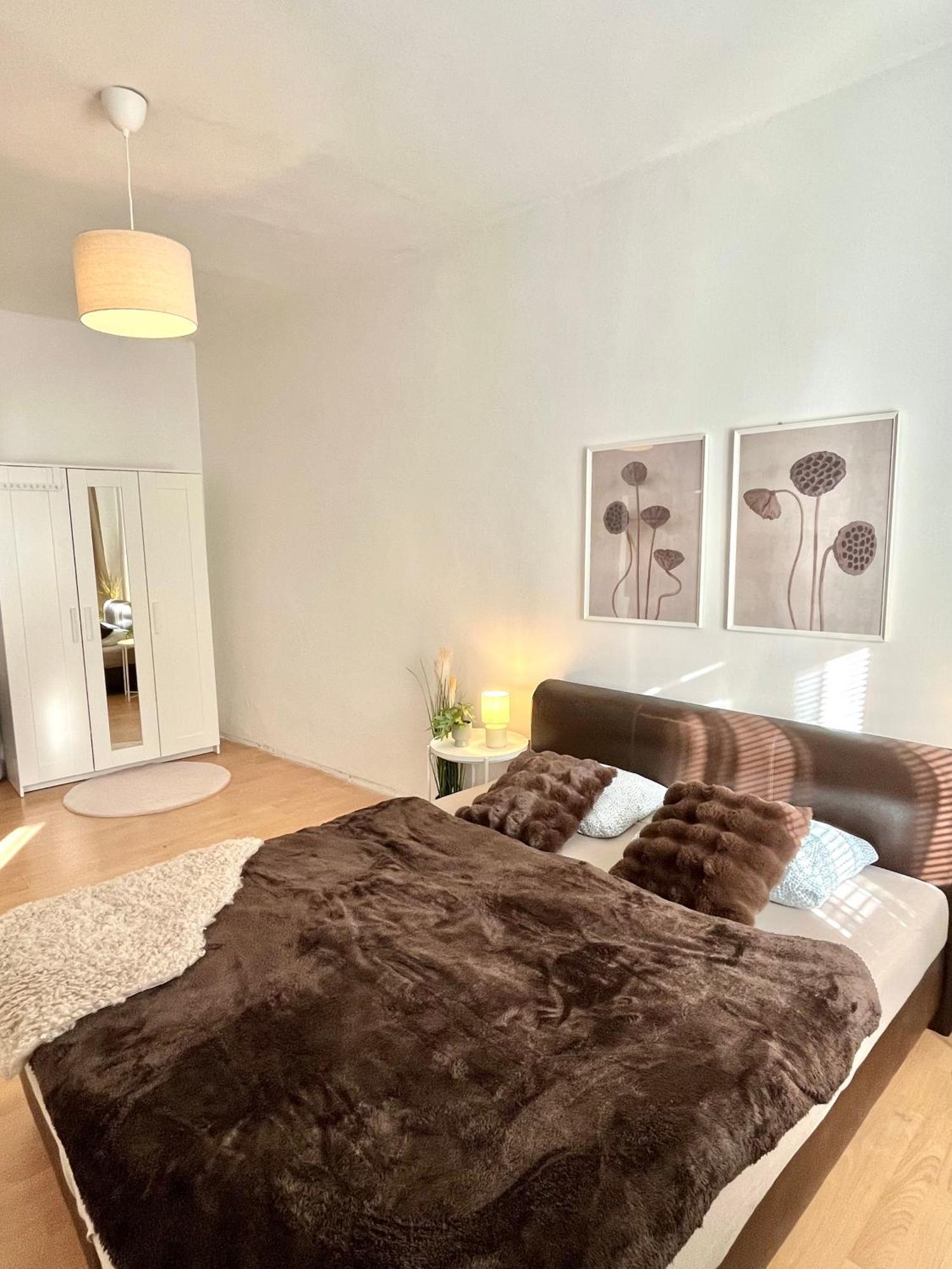 Apartment Caroline - Old Town, Ac Братислава Екстер'єр фото